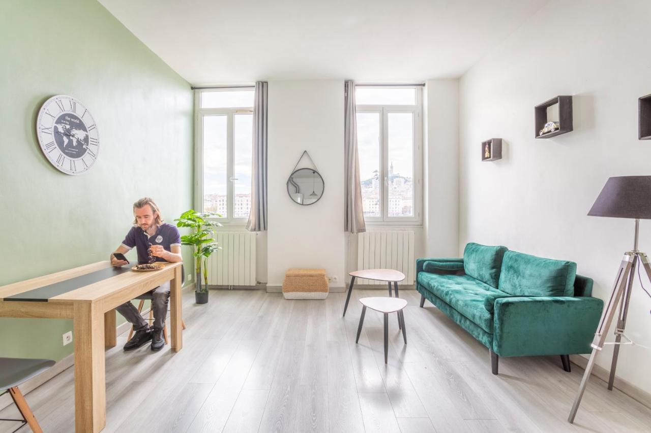 Hostel Ambassade Bretonne Vieux-Port Marsilya Dış mekan fotoğraf