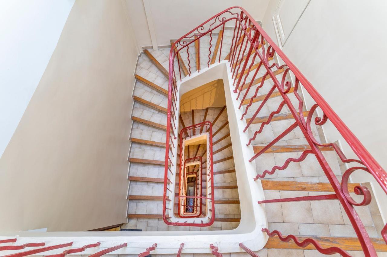 Hostel Ambassade Bretonne Vieux-Port Marsilya Dış mekan fotoğraf